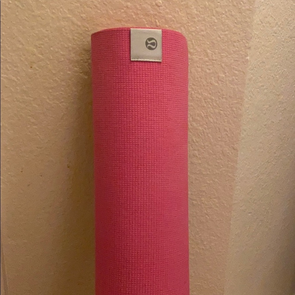 Lululemon yoga mat
